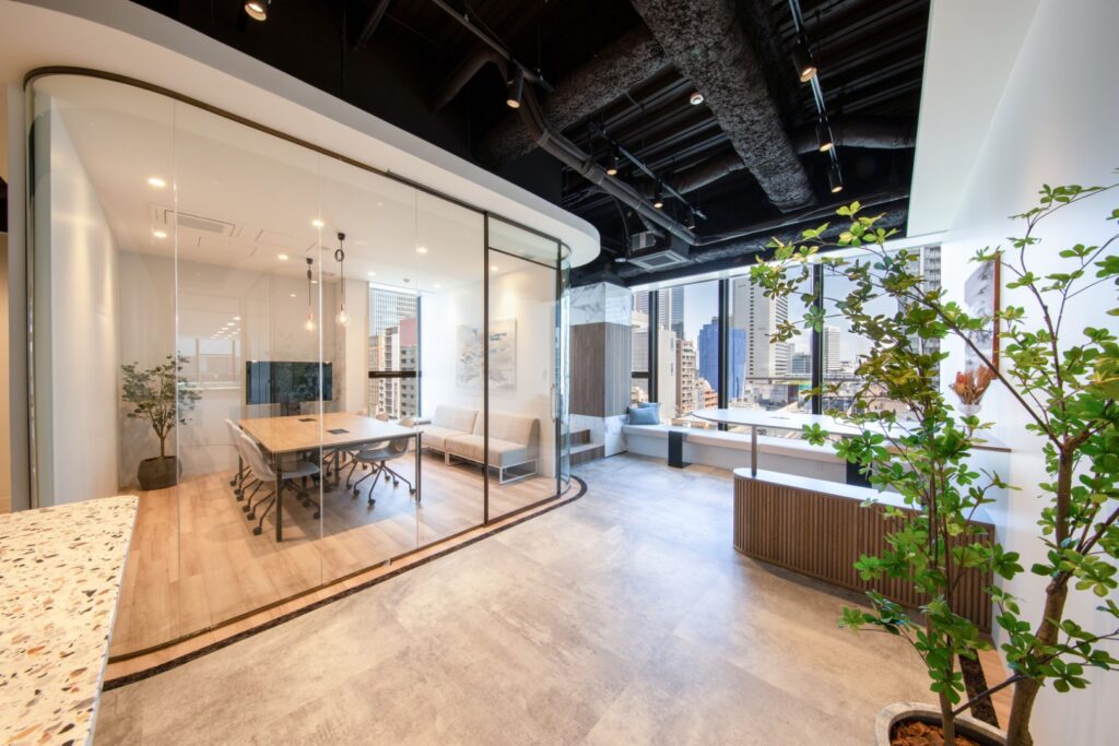 芝公園駅徒歩5分!採光抜群で陽の差し込むセットアップオフィスの写真5