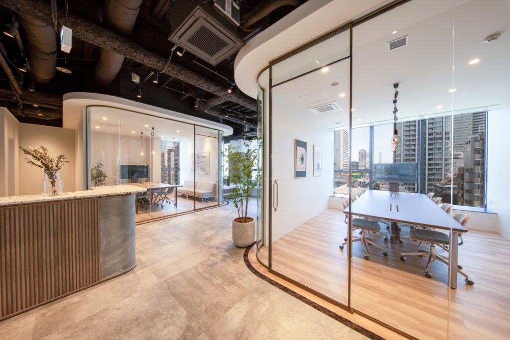 芝公園駅徒歩5分!採光抜群で陽の差し込むセットアップオフィスの写真4