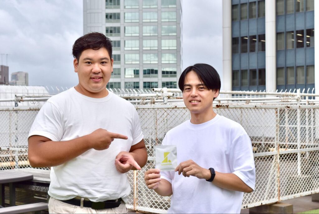 世界中から厳選したショート映画を配信する日本最大級VODサービス「SAMANSA」
（左）IPPOの営業、利根川
（右）SAMANSA代表取締役　岩永氏
