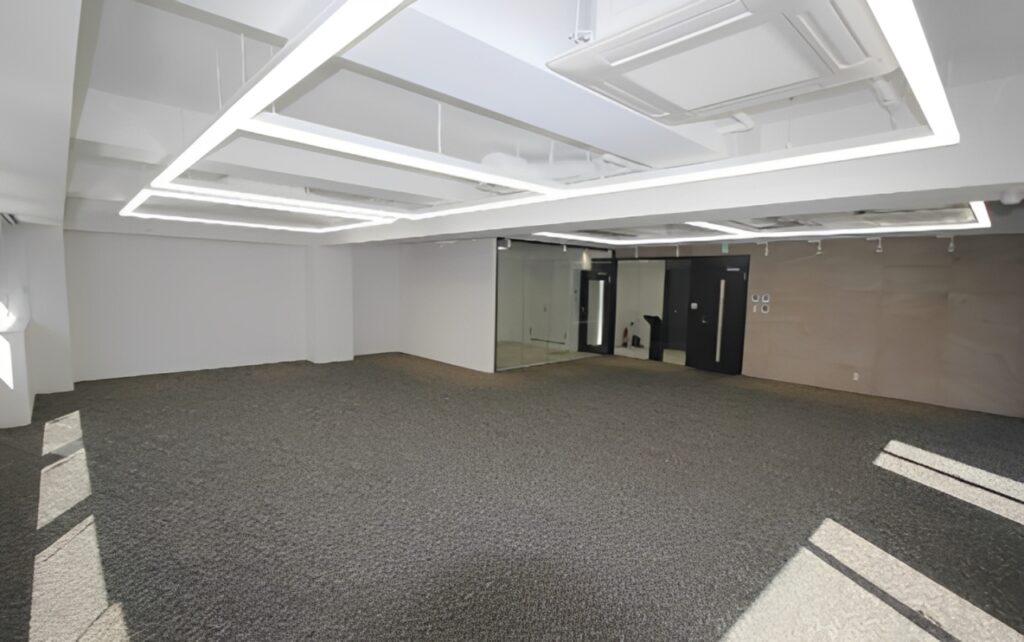 【セットアップ 東池袋駅徒歩2分】2020年リニューアル済みの会議室付きオフィスの写真3