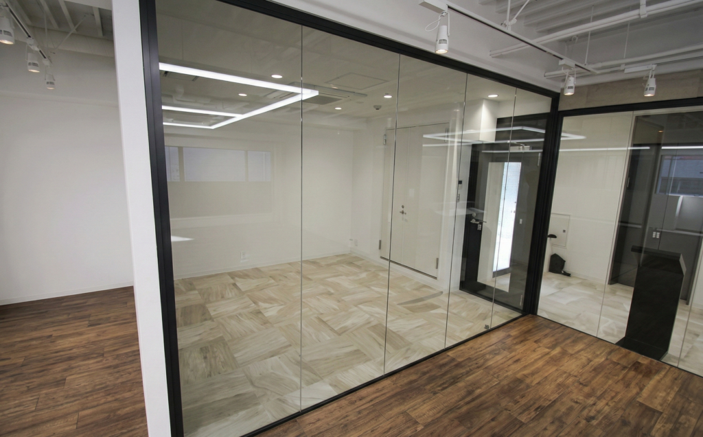 【セットアップ 東池袋駅徒歩2分】2020年リニューアル済みの会議室付きオフィスの写真4