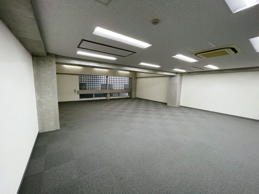 【渋谷居抜き】徒歩8分の好立地＆レイアウト自由度高いオフィスの写真3