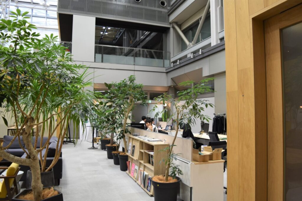 目黒駅徒歩2分！会議室＆Webブース完備の居抜きオフィスの写真6