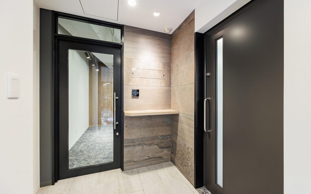 【セットアップ 本郷三丁目駅】天井高3mのコンパクトオフィス！の写真7