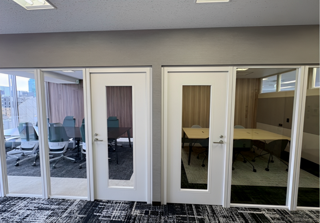 神保町、大手町から徒歩7分！受付・会議室付き快適オフィス！の写真1