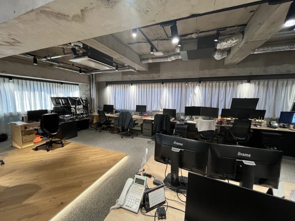 【千代田区居抜き】紀尾井町駅4分のフォンブース付オフィスの写真3