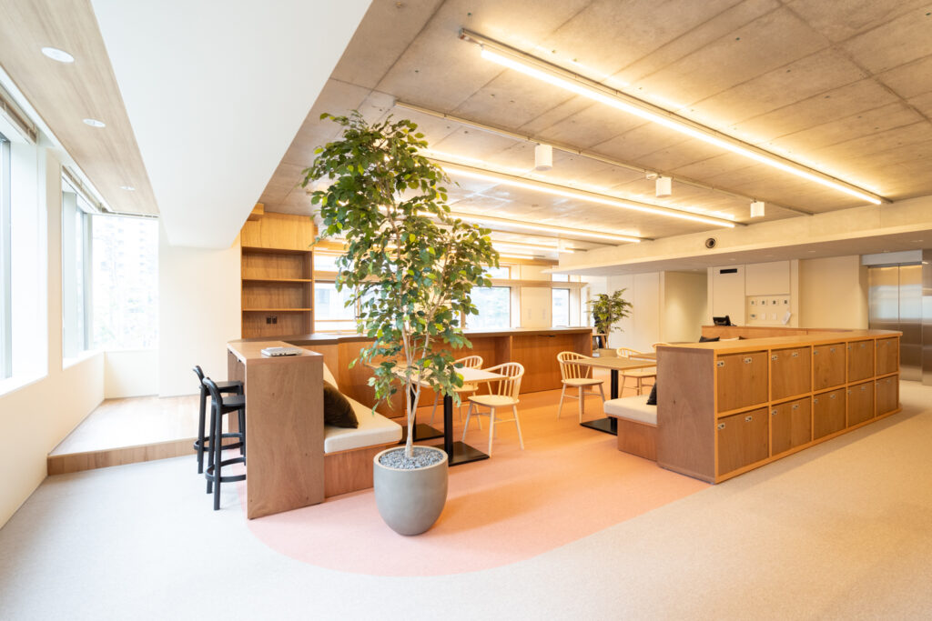 【フルセットアップ 御成門駅】新橋駅至近の環境認証オフィス！共用設備充実で即入居可の写真4