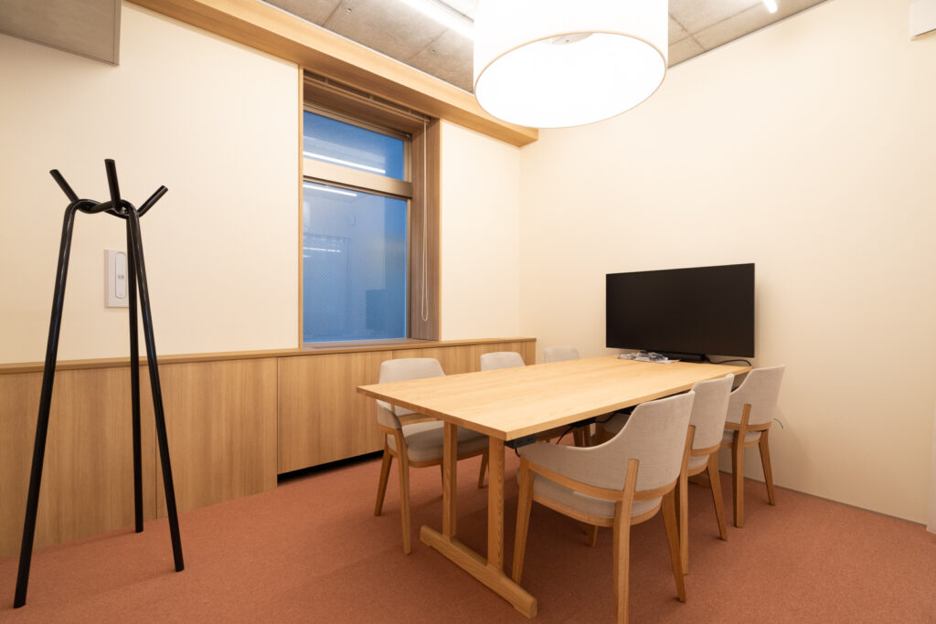 【フルセットアップ 御成門駅】新橋駅至近の環境認証オフィス！共用設備充実で即入居可の写真6