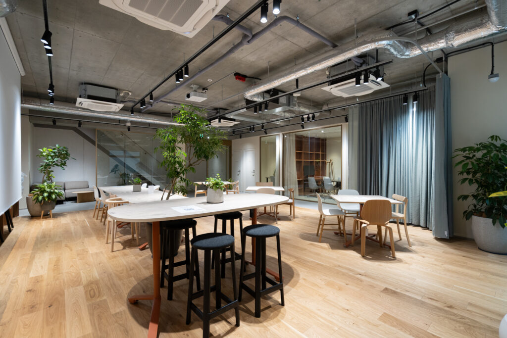 【フルセットアップ 御成門駅】新橋駅至近の環境認証オフィス！共用設備充実で即入居可の写真8