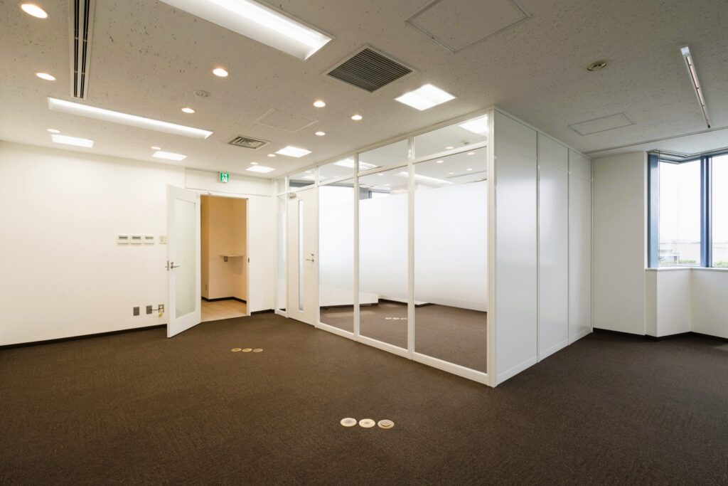 渋谷・原宿2駅利用可能！神南の会議室付き『居抜き』オフィスの写真1