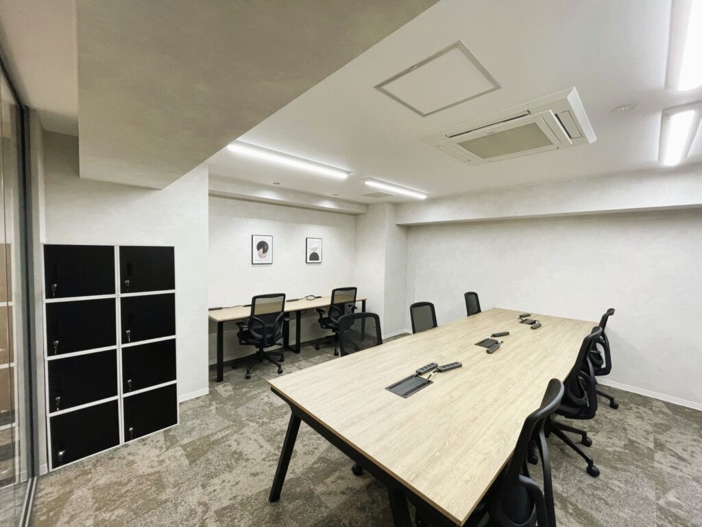 【即入居可】最上階セットアップ会議室2室＆フォンブース完備の写真4