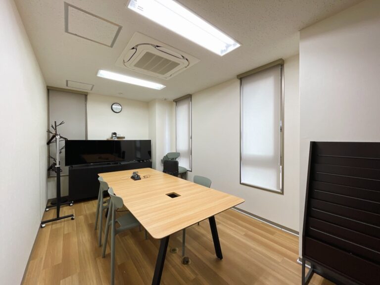 渋谷エリア居抜き！温もりある木目調で快適環境の好立地オフィス
