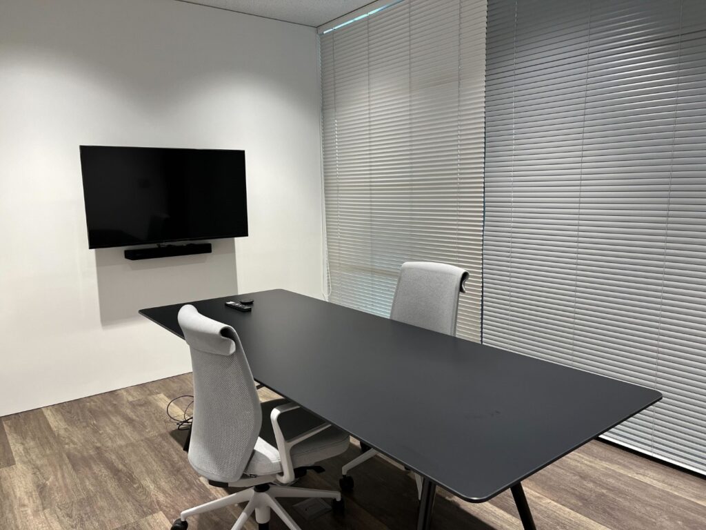 【居抜き 北参道駅徒歩4分】眺望良好・会議室2室完備のデザインオフィスの写真4