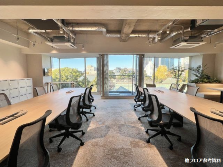 【フルセットアップ 市ヶ谷駅】木目調デザインと会議室完備の快適オフィス