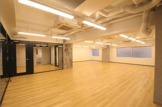 恵比寿駅徒歩7分！セットアップ済み会議室完備の洗練オフィス