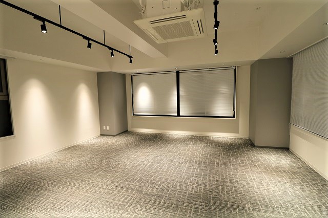 【セットアップ 神保町駅1分】大通り沿いの好立地！会議室造作付きで即稼働可能