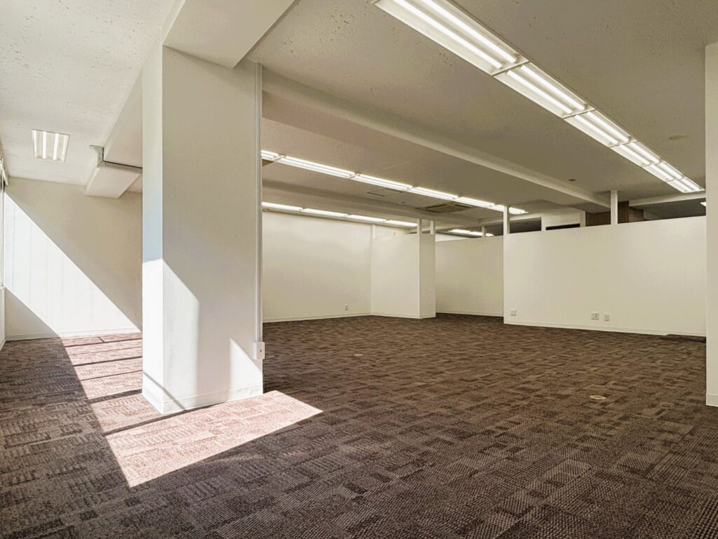 【居抜き 田町駅】貸し会議室完備、コンシェルジュ常駐オフィスの写真3