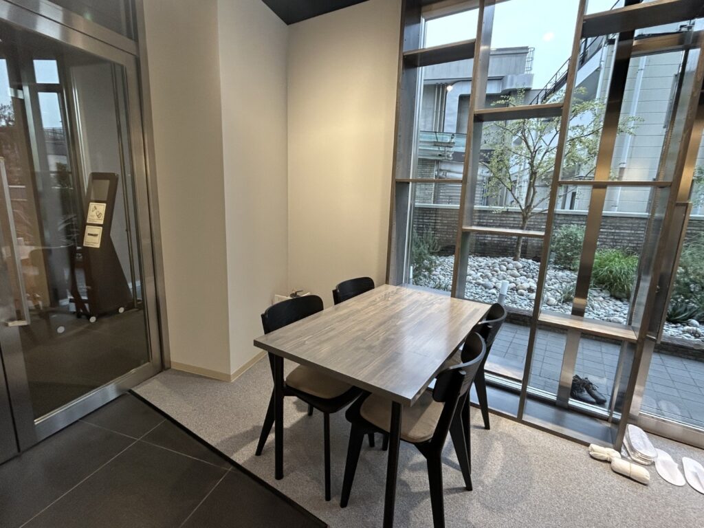 【セットアップ 表参道駅徒歩3分】テラス付×即入居可オフィスの写真5