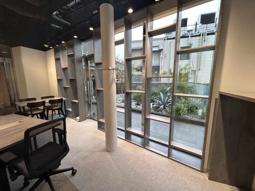 【セットアップ 表参道駅徒歩3分】テラス付×即入居可オフィスの写真6