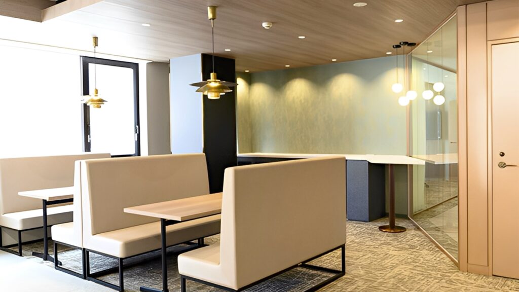 【セットアップ 明治神宮前駅5分】敷金0&会議室3室完備オフィスの写真5