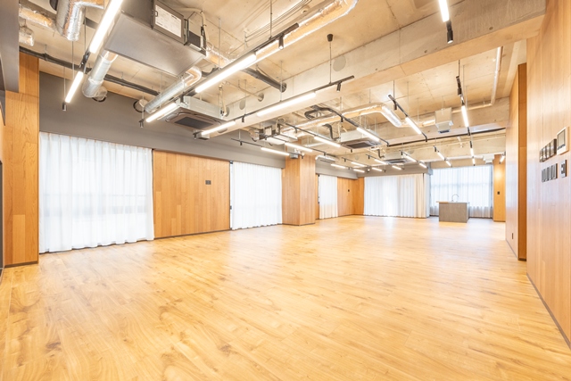 【セットアップ 小川町駅徒歩6分】屋上テラスと共用会議室完備の築浅デザインオフィス