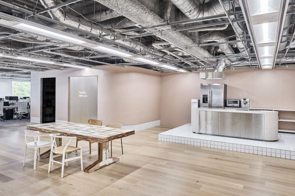 【居抜き 広尾駅徒歩8分】モダンデザイン・会議室完備オフィスの写真5