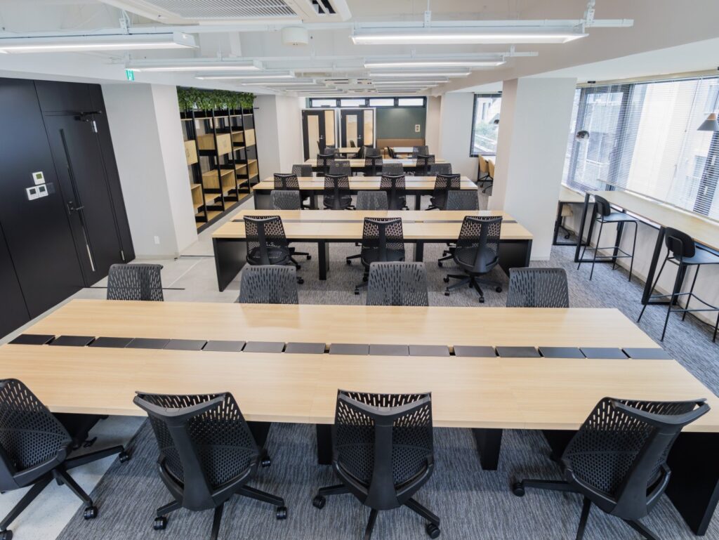 【セットアップ 渋谷駅】什器付き＆大型会議室完備のオフィスの写真3