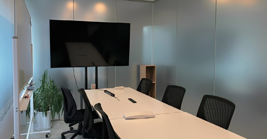 【居抜き 恵比寿駅徒歩6分】会議室3室・受付設置済みオフィスの写真3