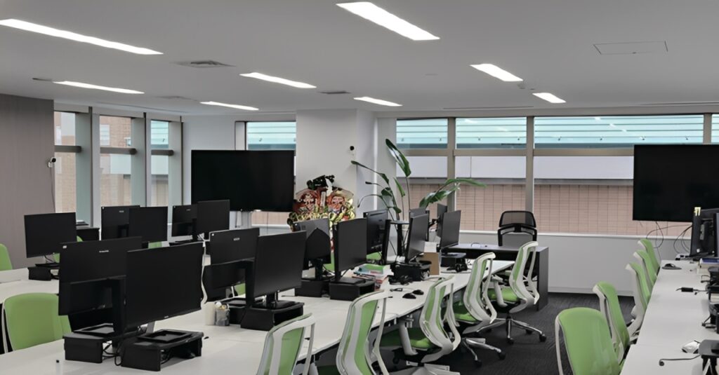 【居抜き 恵比寿駅徒歩6分】会議室3室・受付設置済みオフィスの写真4