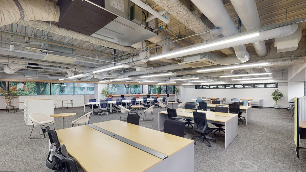 【セットアップ 都庁前駅徒歩6分】会議室2室完備・什器付きで即入居可の写真4