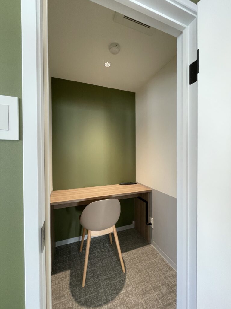 【セットアップ 東日本橋駅徒歩1分】什器付で即入居可能なリノベオフィスの写真5