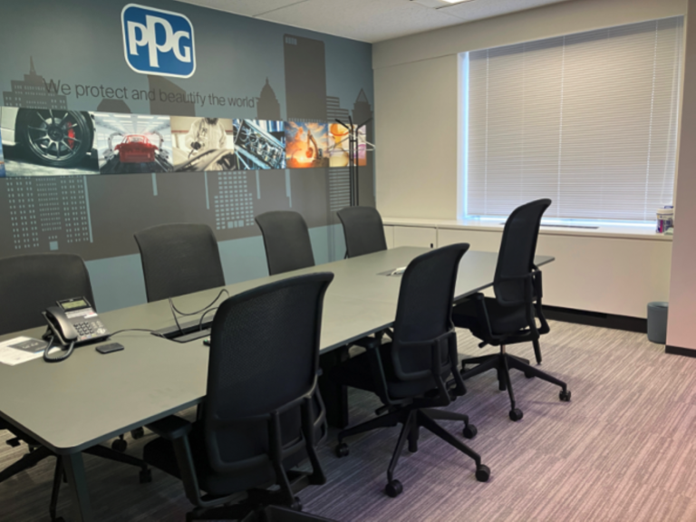 【居抜き 天王洲アイル駅直結】会議室・フォンブース完備のデザインオフィス