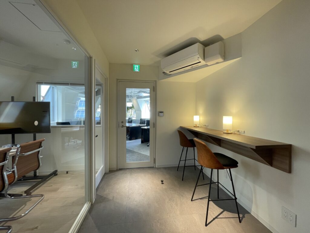 【セットアップ 東日本橋駅徒歩1分】最上階・プロジェクター付オフィスの写真5