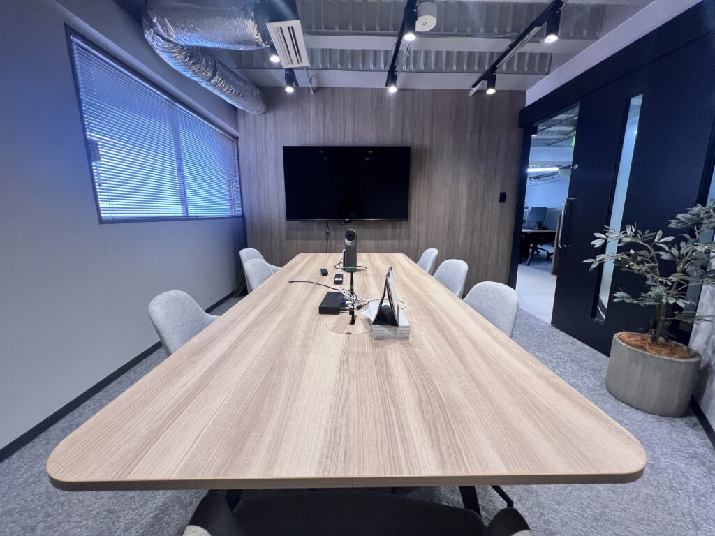 【居抜き 麻布十番駅4分】会議室完備のデザインオフィスで一部什器譲渡も相談可の写真4