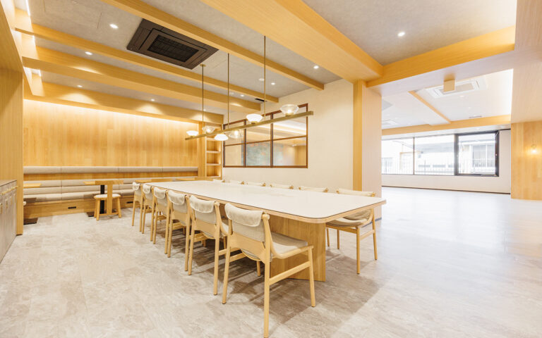 【セットアップ 飯田橋駅7分】充実の共有設備と洗練された内装が魅力のオフィス