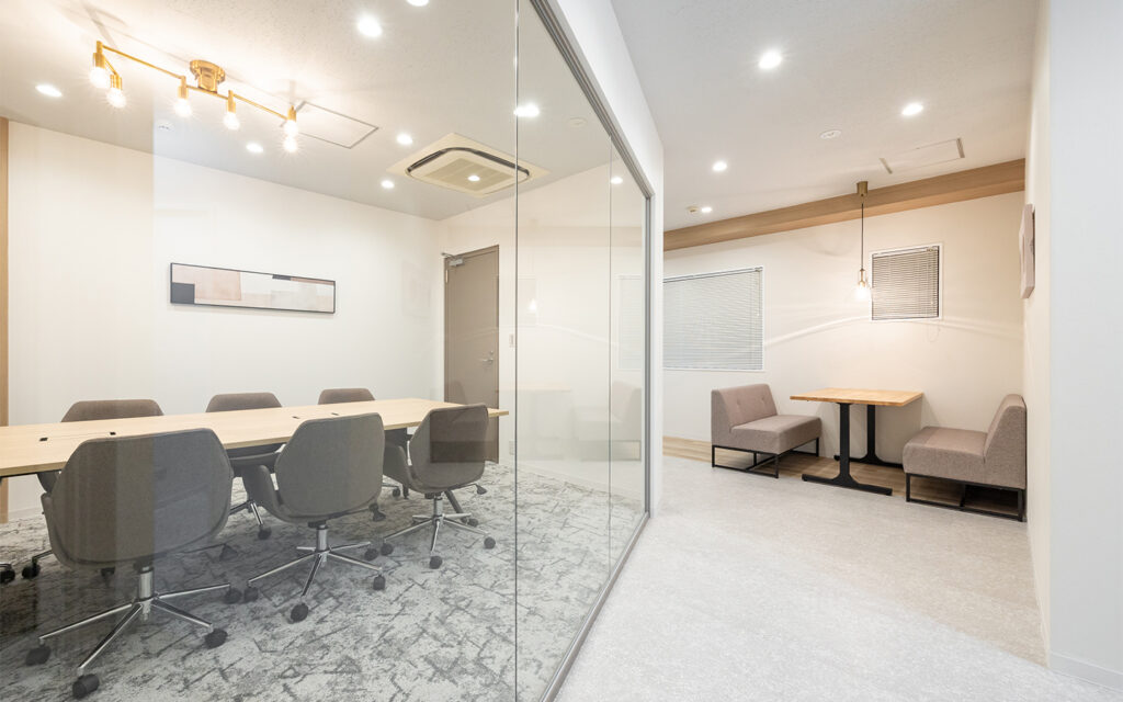 【セットアップ 溜池山王駅徒歩1分】会議室・ラウンジ完備の内装付オフィスで円滑なビジネスをの写真1