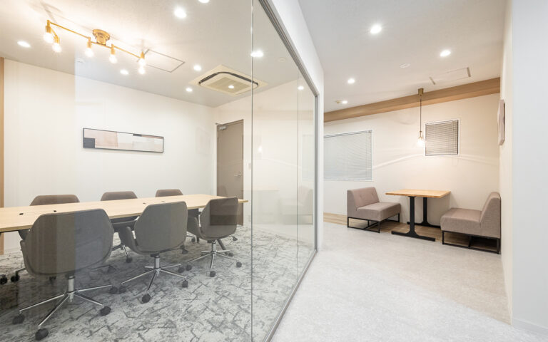 【セットアップ 溜池山王駅徒歩1分】会議室・ラウンジ完備の内装付オフィスで円滑なビジネスを