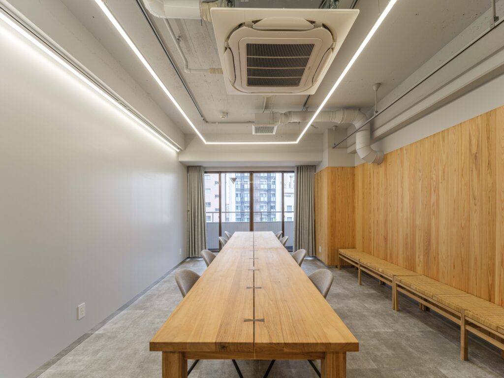 【セットアップ 四谷三丁目駅徒歩2分】会議室2室・什器付きデザインオフィスの写真6