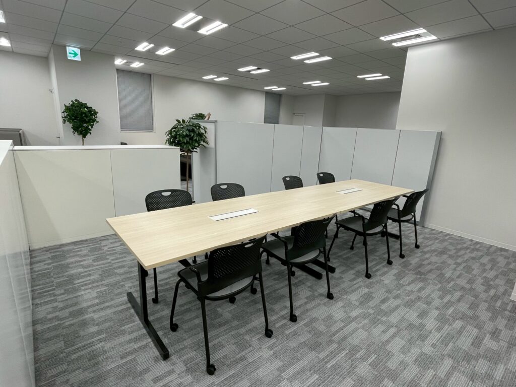 【セットアップ 築地駅徒歩2分】会議室や専用屋上テラス完備の洗練されたオフィスの写真5